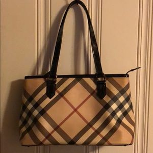 AUTHENTIC Nova Checkered Burberry Purse